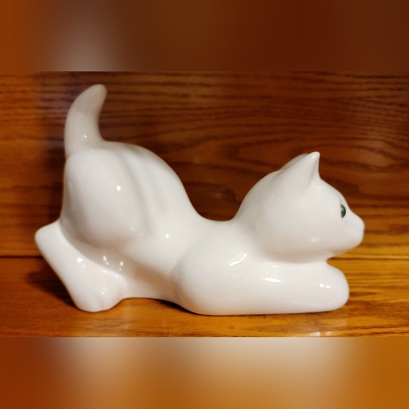 Vintage Elpa Alcobaca White Playful Green Eyed Cat Figurine, Ceramic, Portugal - Picture 2 of 6